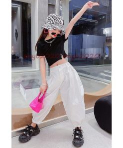 キッズダンス衣装 セットアップ Tシャツ ショット丈 白パンツ へそ出し ヒップホップ 韓国 かっこいい 黒 白 チアガール 女の子 発表会 イベント 練習着 110 170 * レッスンウエア